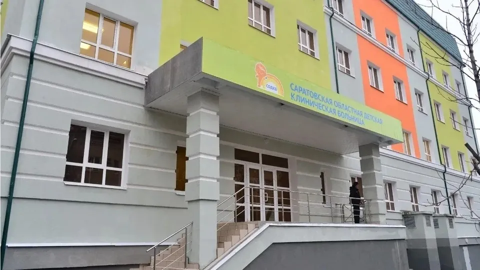 Недоношённую девочку из Саратовской области отправили на операцию в Москву