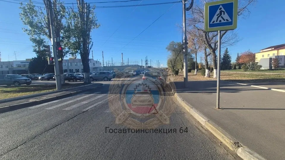 В Заводском районе Саратова Nissan сбил мужчину