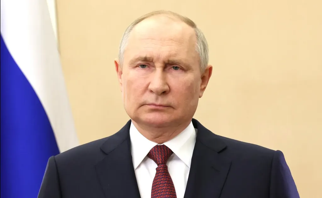 Путин наградил главу ПривЖД и проректора саратовской академии